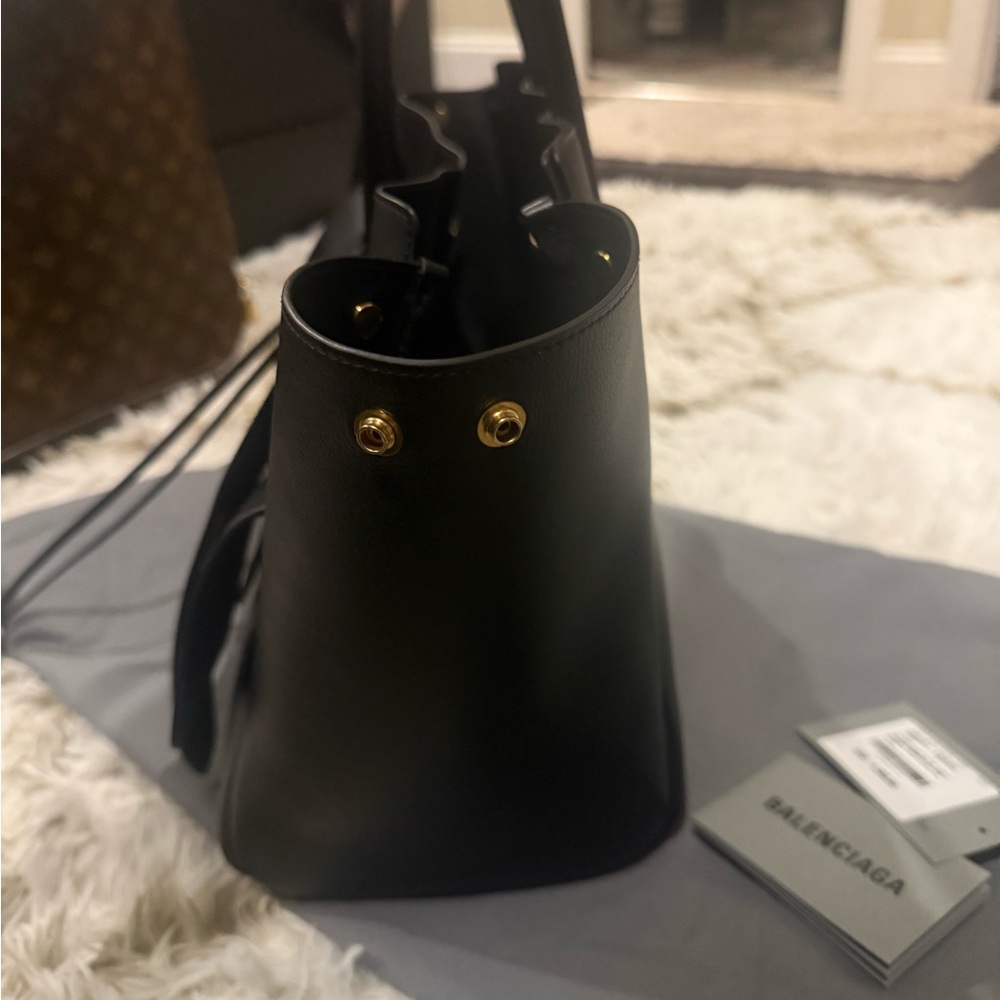 Balenciaga Bel Air Medium - Picture 15 of 15